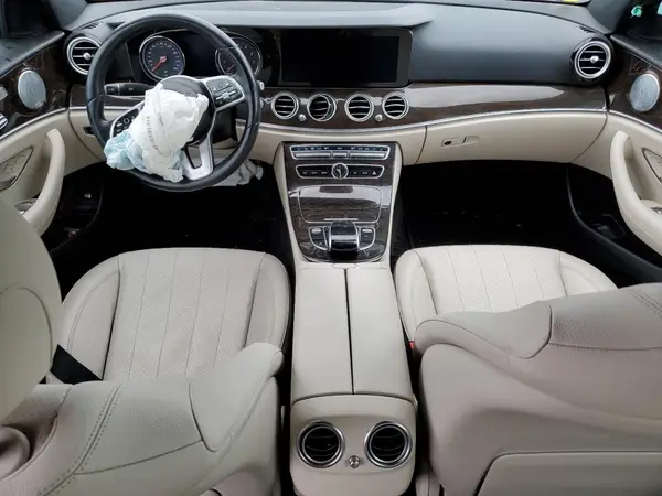 WDDZF4JB7KA547184 2019 MERCEDES-BENZ E-KLASSE - Image 8
