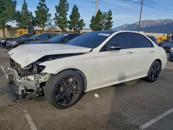 WDDZF4JB7KA580198 2019 MERCEDES-BENZ E-KLASSE - Image 1