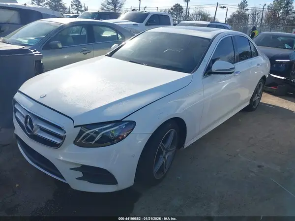 WDDZF4JB8HA012986 2017 MERCEDES-BENZ E-KLASSE - Image 2