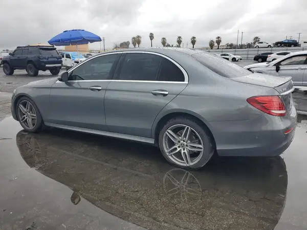 WDDZF4JB8HA029660 2017 MERCEDES-BENZ E-KLASSE - Image 2