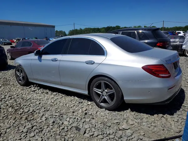 WDDZF4JB8HA031201 2017 MERCEDES-BENZ E-KLASSE - Image 2