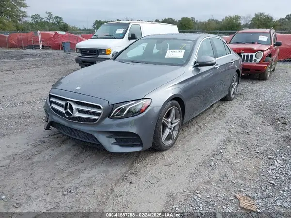 WDDZF4JB8HA038987 2017 MERCEDES-BENZ E-KLASSE - Image 2
