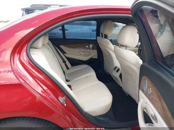 WDDZF4JB8HA043395 2017 MERCEDES-BENZ E-KLASSE - Image 8