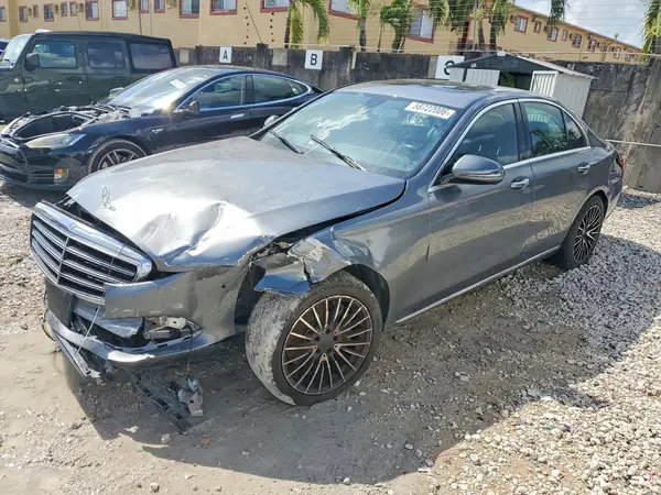 WDDZF4JB8HA067535 2017 MERCEDES-BENZ E-KLASSE - Image 1
