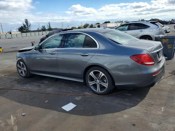 WDDZF4JB8HA080477 2017 MERCEDES-BENZ E-KLASSE - Image 2