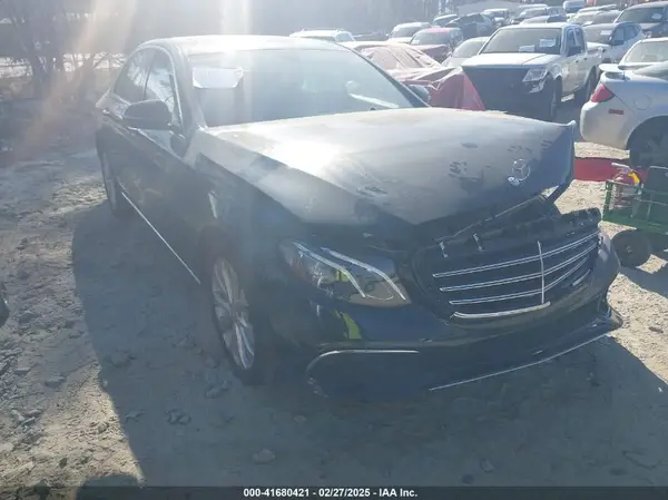 WDDZF4JB8HA098512 2017 MERCEDES-BENZ E-KLASSE - Image 1
