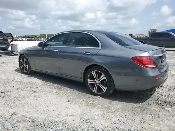 WDDZF4JB8HA114272 2017 MERCEDES-BENZ E-KLASSE - Image 2