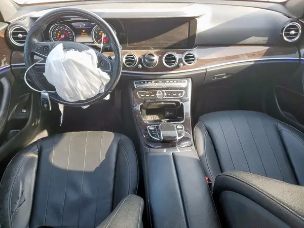 WDDZF4JB8HA181700 2017 MERCEDES-BENZ E-KLASSE - Image 8