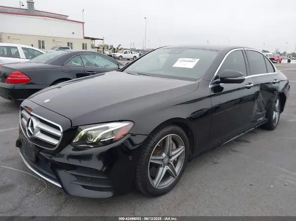 WDDZF4JB8HA221645 2017 MERCEDES-BENZ E-KLASSE - Image 2