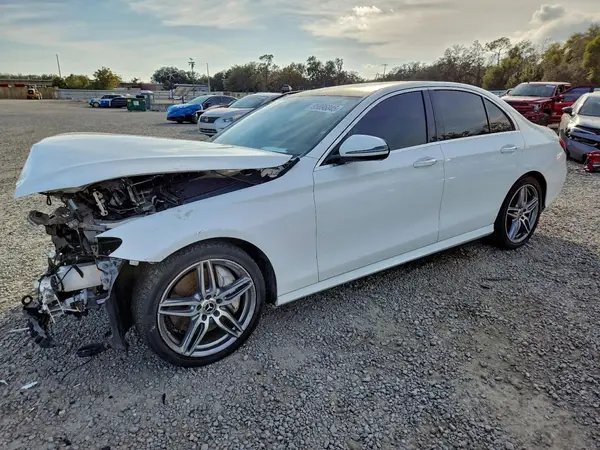 WDDZF4JB8HA256766 2017 MERCEDES-BENZ E-KLASSE - Image 1
