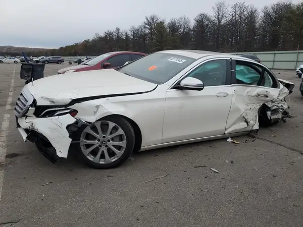 WDDZF4JB8HA279495 2017 MERCEDES-BENZ E-KLASSE - Image 1