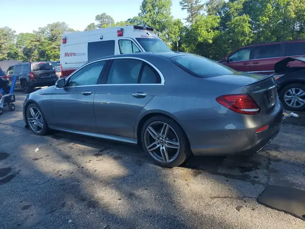 WDDZF4JB8JA293399 2018 MERCEDES-BENZ E-KLASSE - Image 2