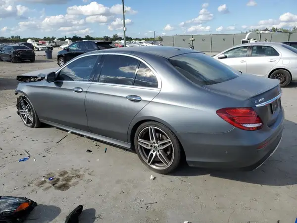 WDDZF4JB8JA309584 2018 MERCEDES-BENZ E-KLASSE - Image 2