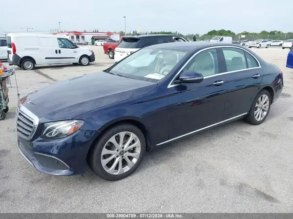 WDDZF4JB8JA313425 2018 MERCEDES-BENZ E-KLASSE - Image 2