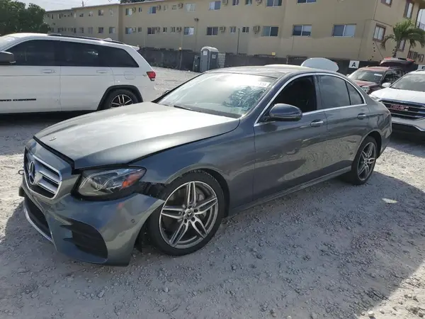 WDDZF4JB8JA376945 2018 MERCEDES-BENZ E-KLASSE - Image 1