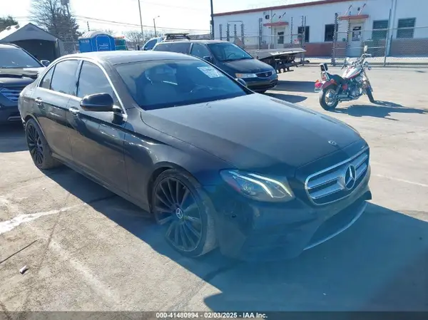 WDDZF4JB8JA387895 2018 MERCEDES-BENZ E-KLASSE - Image 1