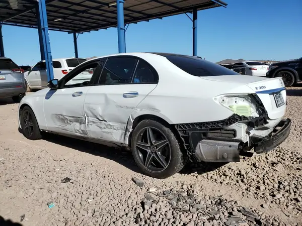 WDDZF4JB8JA390375 2018 MERCEDES-BENZ E-KLASSE - Image 2