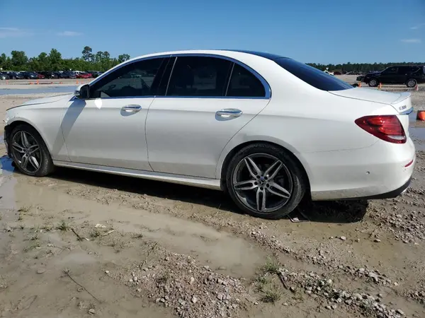 WDDZF4JB8JA395382 2018 MERCEDES-BENZ E-KLASSE - Image 2