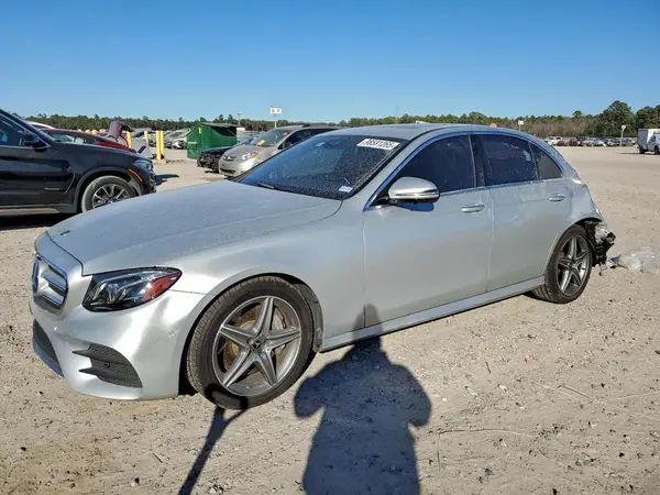 WDDZF4JB8KA519586 2019 MERCEDES-BENZ E-KLASSE - Image 1