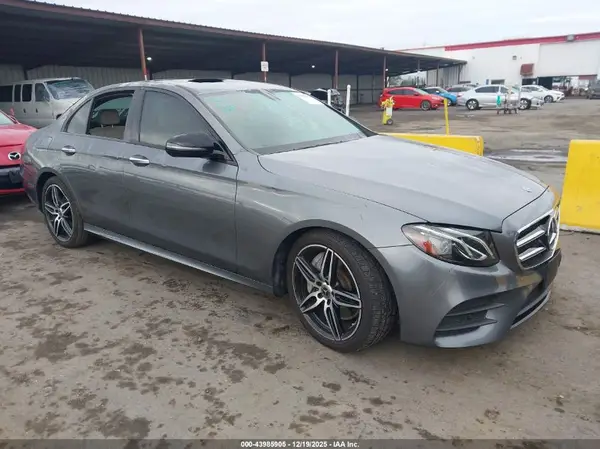 WDDZF4JB8KA575396 2019 MERCEDES-BENZ E-KLASSE - Image 1