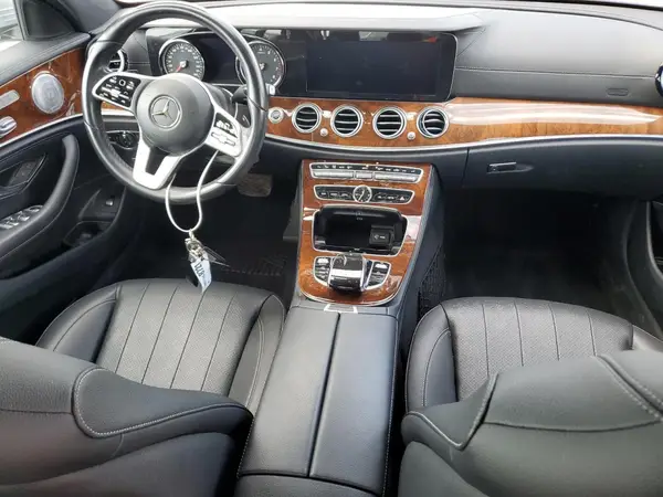 WDDZF4JB8KA592425 2019 MERCEDES-BENZ E-KLASSE - Image 8