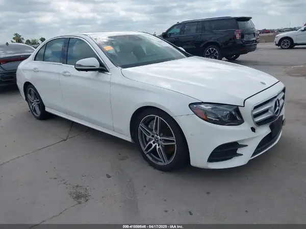 WDDZF4JB8KA619333 2019 MERCEDES-BENZ E-KLASSE - Image 1