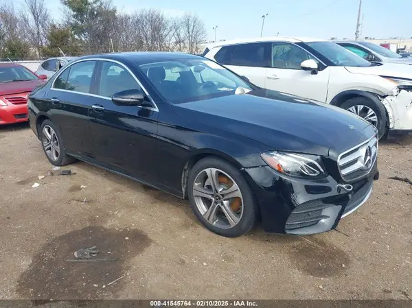 WDDZF4JB8KA675479 2019 MERCEDES-BENZ E-KLASSE - Image 1