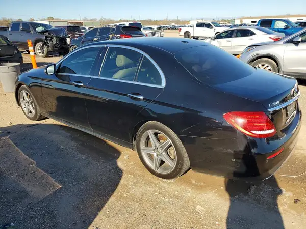 WDDZF4JB9HA026122 2017 MERCEDES-BENZ E-KLASSE - Image 2