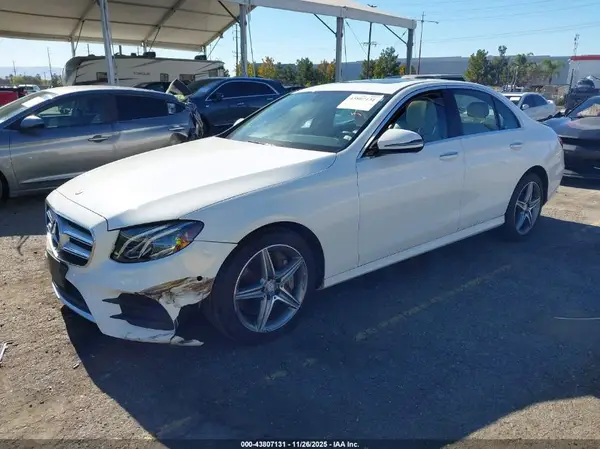 WDDZF4JB9HA032955 2017 MERCEDES-BENZ E-KLASSE - Image 2