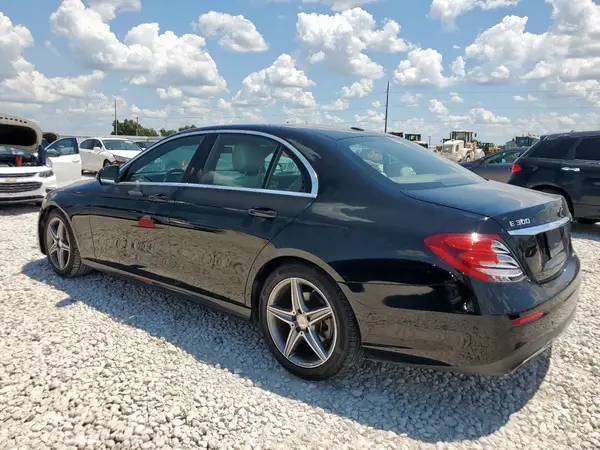 WDDZF4JB9HA036715 2017 MERCEDES-BENZ E-KLASSE - Image 2