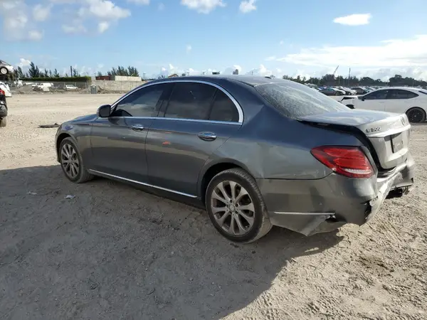 WDDZF4JB9HA093397 2017 MERCEDES-BENZ E-KLASSE - Image 2