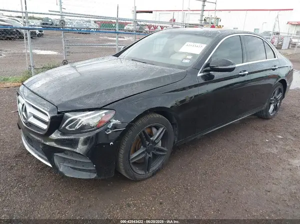 WDDZF4JB9HA097594 2017 MERCEDES-BENZ E-KLASSE - Image 2