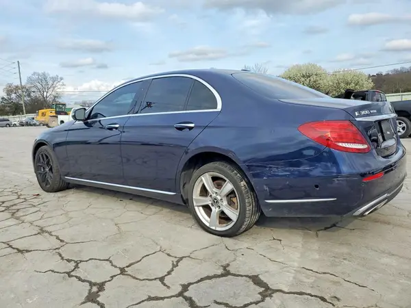 WDDZF4JB9HA102714 2017 MERCEDES-BENZ E-KLASSE - Image 2