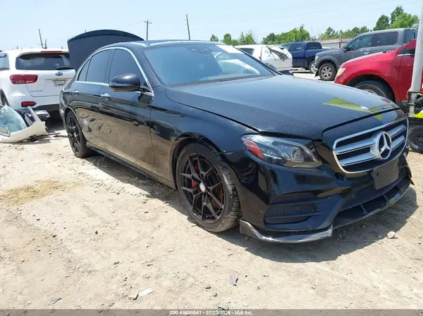 WDDZF4JB9HA157082 2017 MERCEDES-BENZ E-KLASSE - Image 1