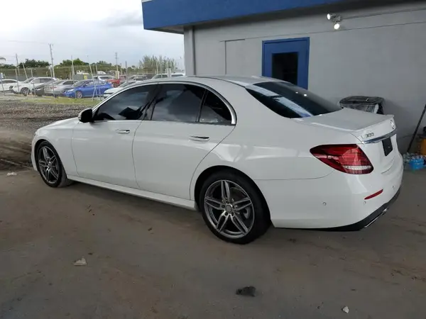 WDDZF4JB9HA160953 2017 MERCEDES-BENZ E-KLASSE - Image 2
