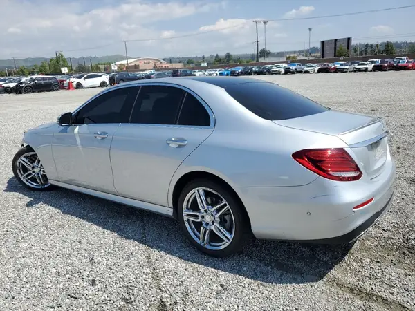 WDDZF4JB9HA165506 2017 MERCEDES-BENZ E-KLASSE - Image 2