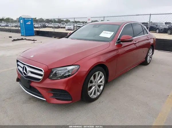 WDDZF4JB9HA190860 2017 MERCEDES-BENZ E-KLASSE - Image 2