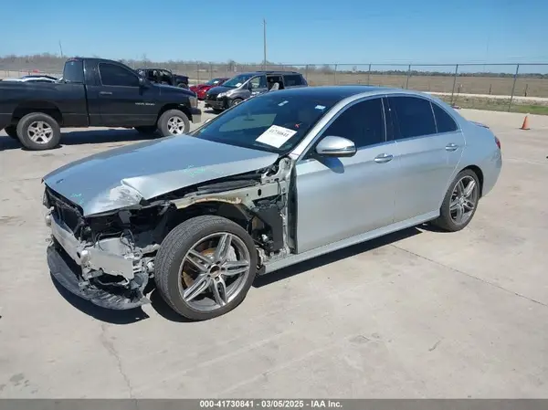 WDDZF4JB9HA217958 2017 MERCEDES-BENZ E-KLASSE - Image 2