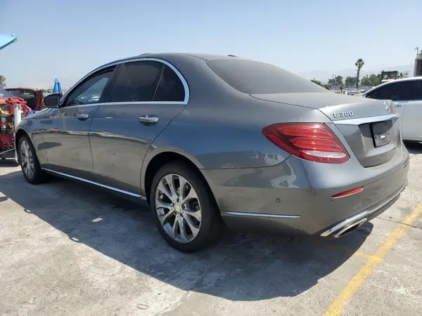 WDDZF4JB9HA222237 2017 MERCEDES-BENZ E-KLASSE - Image 2