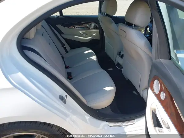 WDDZF4JB9JA307276 2018 MERCEDES-BENZ E-KLASSE - Image 8