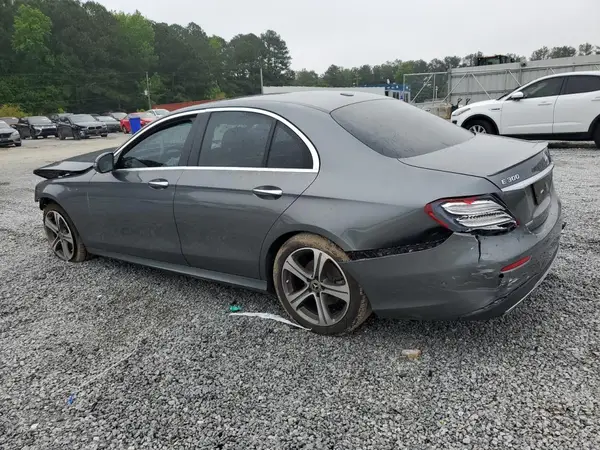 WDDZF4JB9JA377781 2018 MERCEDES-BENZ E-KLASSE - Image 2