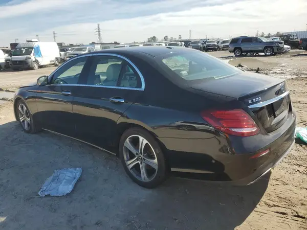 WDDZF4JB9JA473054 2018 MERCEDES-BENZ E-KLASSE - Image 2