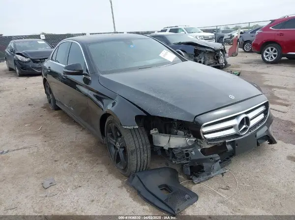WDDZF4JB9KA547672 2019 MERCEDES-BENZ E-KLASSE - Image 1