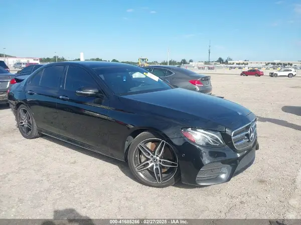 WDDZF4JB9KA586634 2019 MERCEDES-BENZ E-KLASSE - Image 1