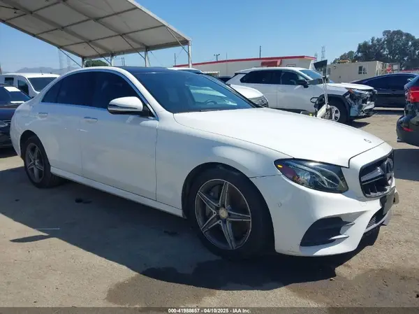 WDDZF4JBXHA040059 2017 MERCEDES-BENZ E-KLASSE - Image 1