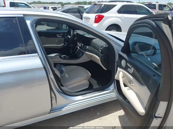 WDDZF4JBXHA096986 2017 MERCEDES-BENZ E-KLASSE - Image 8