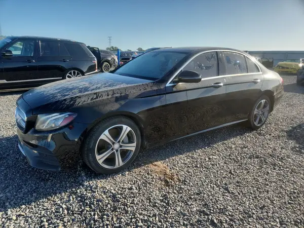 WDDZF4JBXHA100809 2017 MERCEDES-BENZ E-KLASSE - Image 1