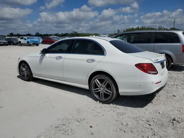 WDDZF4JBXHA133888 2017 MERCEDES-BENZ E-KLASSE - Image 2