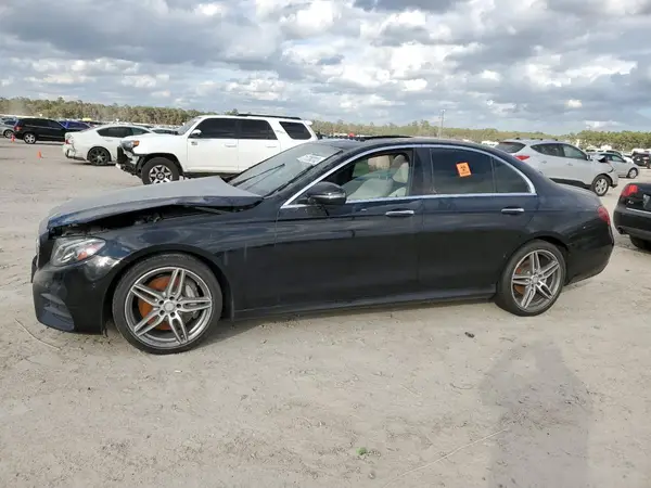 WDDZF4JBXHA183688 2017 MERCEDES-BENZ E-KLASSE - Image 1