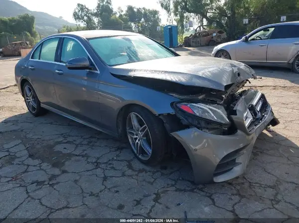 WDDZF4JBXHA213787 2017 MERCEDES-BENZ E-KLASSE - Image 1